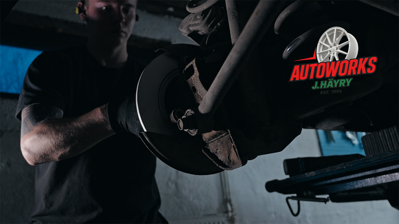 Autoworks_JHäyry_autokorjaamo